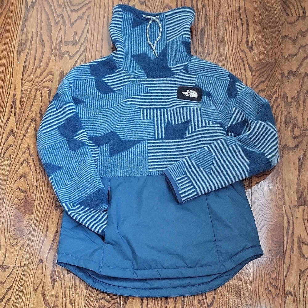 The North Face Pullover